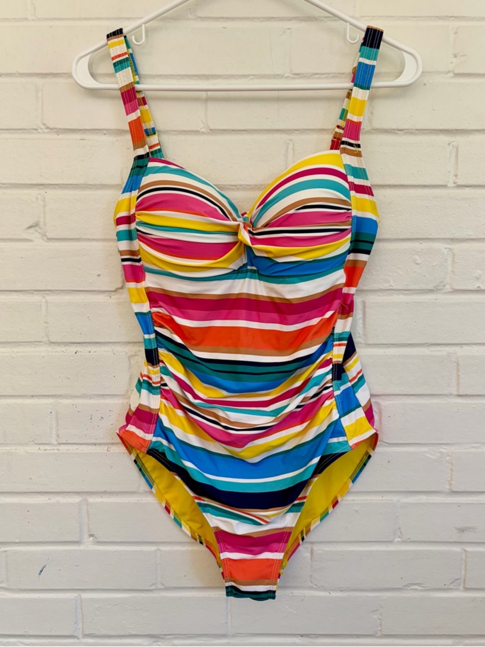Nip Tuck Tummy Control Multi Fit Cup Striped Swimsuit, SZ 8 EUC